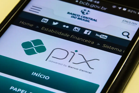 Banco Central anuncia mudanças no Pix para celulares a partir de 1º de novembro