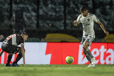 Atlético-MG elimina o Vasco e é o primeiro finalista da Copa do Brasil