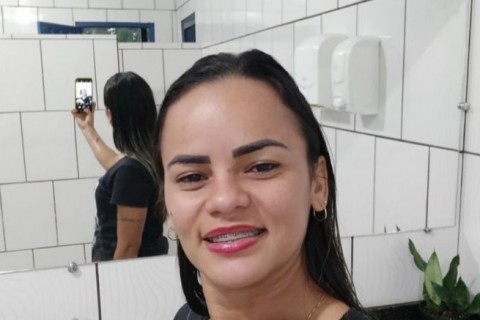 Mulher é brutalmente assassinada a facadas no interior  do Piauí